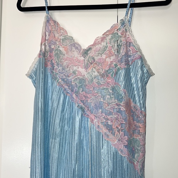 2 for $40 Night Dressing Gown with pink rosy lace front and silk ribbing detail - Picture 4 of 6